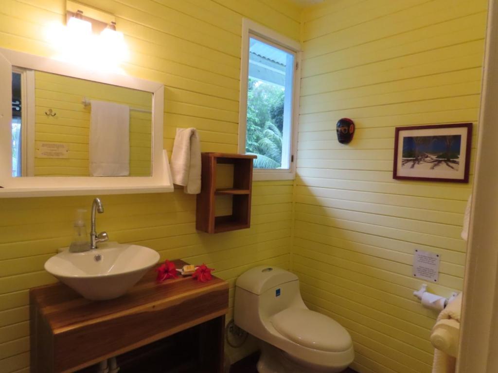 Sand Dollar Beach Bed & Breakfast โบกัสทาวน์ ภายนอก รูปภาพ