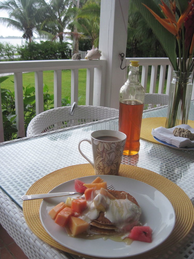 Sand Dollar Beach Bed & Breakfast โบกัสทาวน์ ภายนอก รูปภาพ